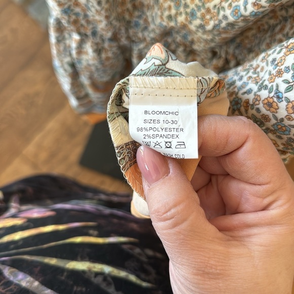 Pretty floral tank - US size 18-20 - Picture 5 of 8